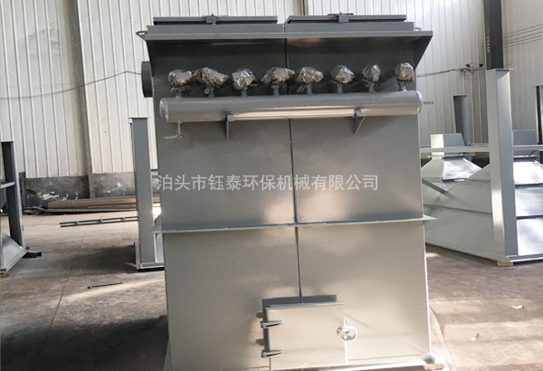 120袋（dài）脈衝除塵器