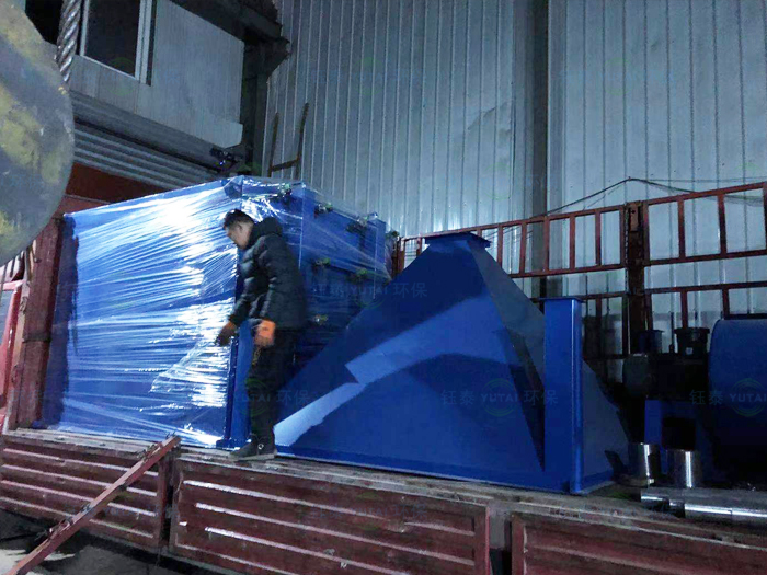 天津製藥廠濾筒除塵器（qì）發貨
