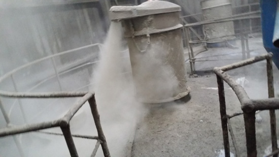 攪拌站（zhàn）倉頂除塵器改造為集中（zhōng）地（dì）麵除塵器（qì） 勢在必行