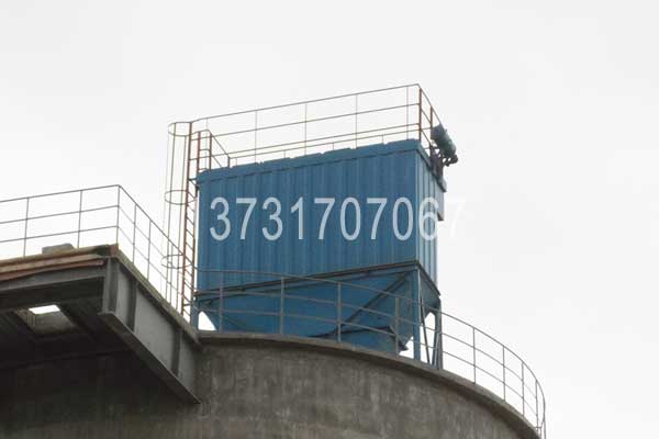 甘肅蘭州水泥廠定購的石灰窯布袋除（chú）塵器已交付使用
